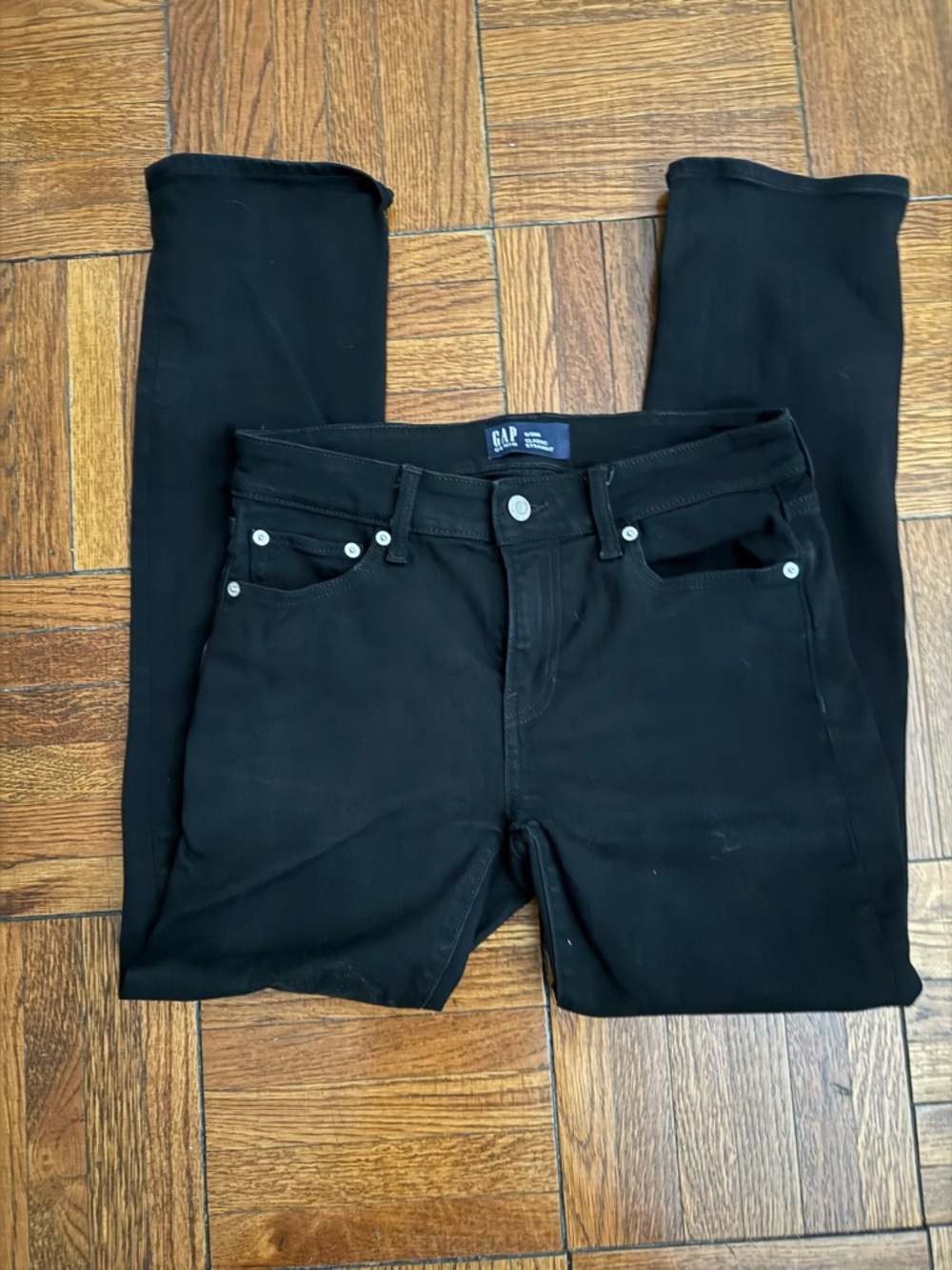 GAP Classic Straight BLACK Jeans -  size: 6, 2 small holes on knee